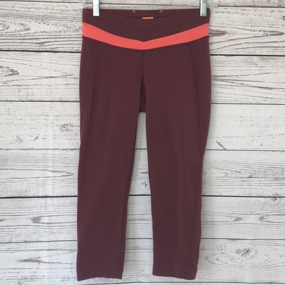LUCY Powermax Capri Leggings Maroon Coral Size XS - Picture 3 of 9